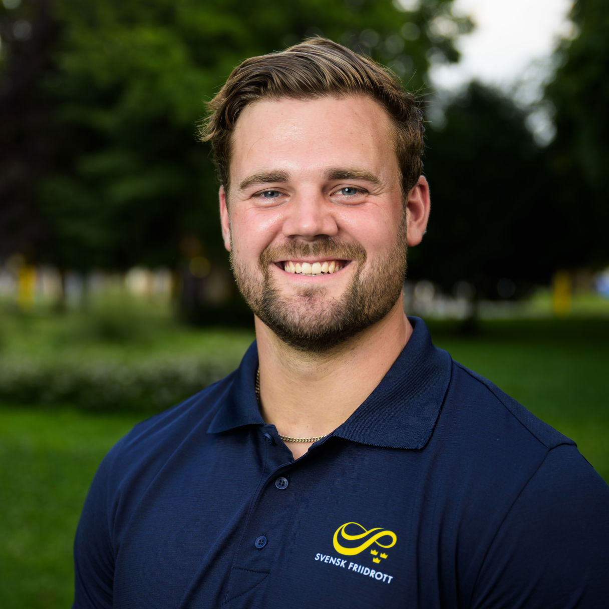 Utomhusbild på Simon Pettersson