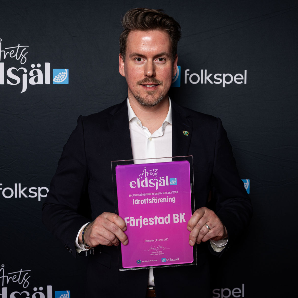 Fjärrestad BK representerar sin idrottsförening vid Årets Eldsjäl 2025.