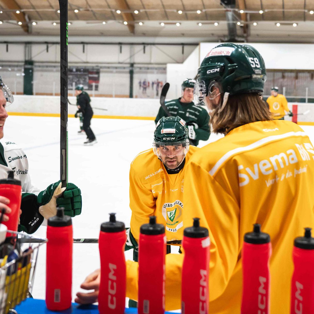 Gruppbild från Färjestad BK:s ungdomslag.