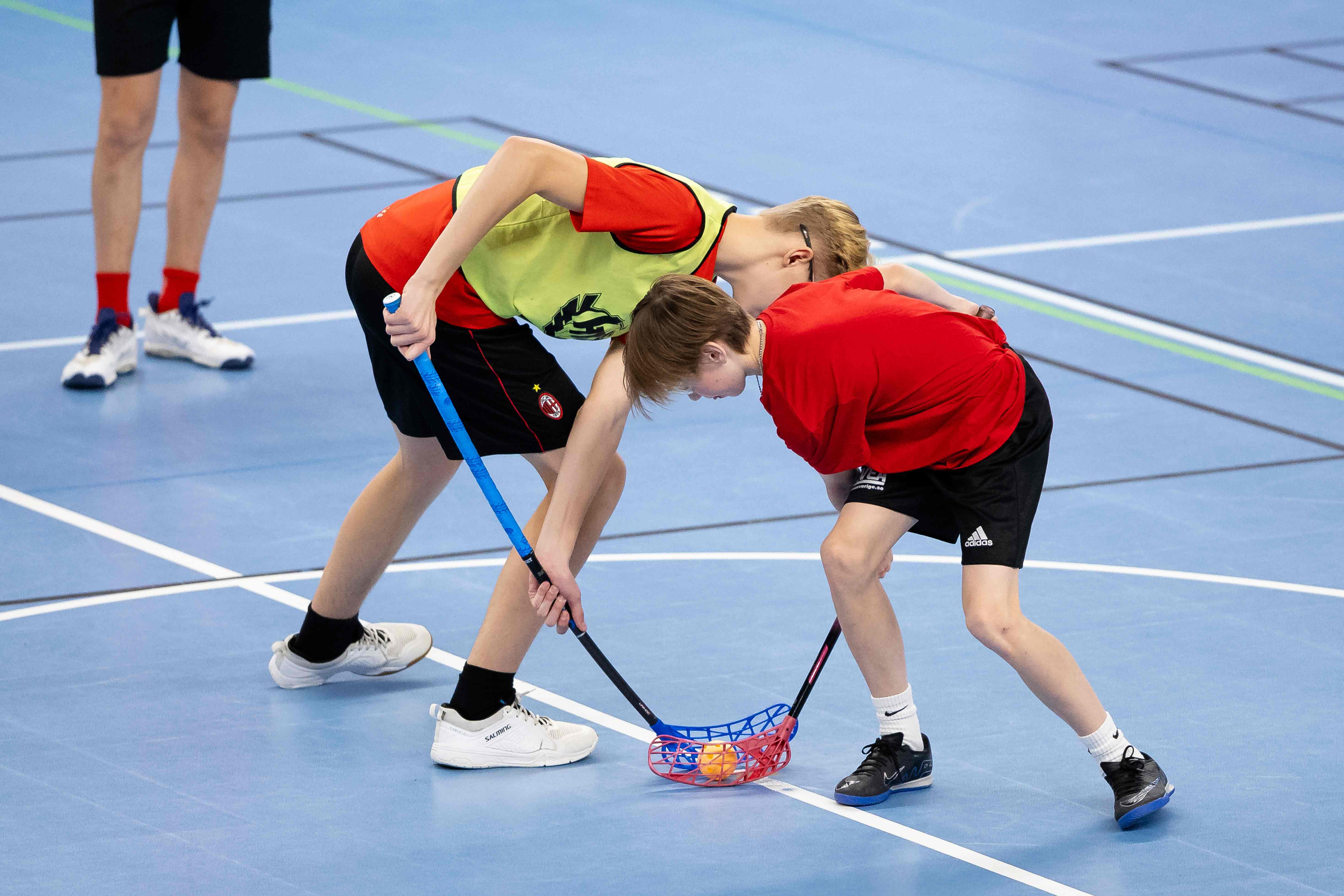 Spelare i Vänersborgs IF under aktivitet på planen.