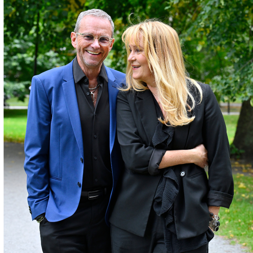 Bengt Jansson och Maria Lundqvist utomhus
