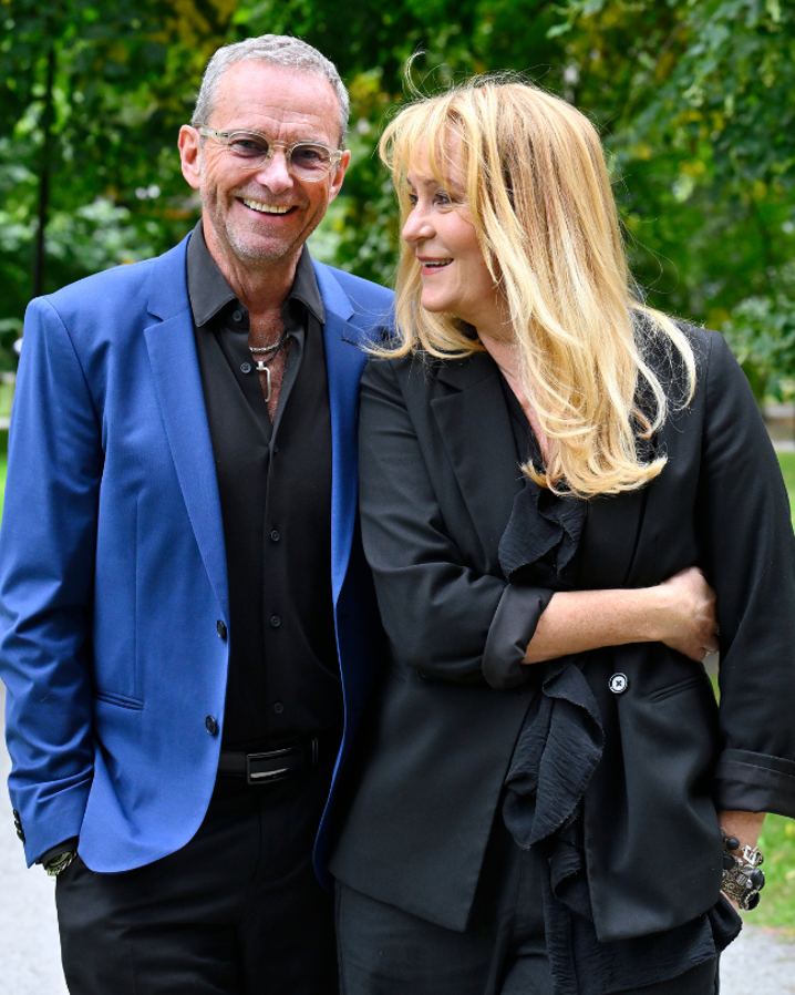 Bengt Jansson och Maria Lundqvist utomhus