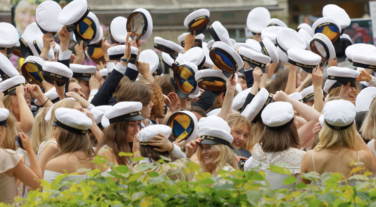 En samling studenter som firar sin stora dag